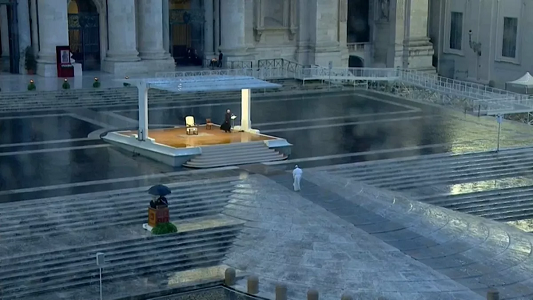 Papa Covid San PIetro